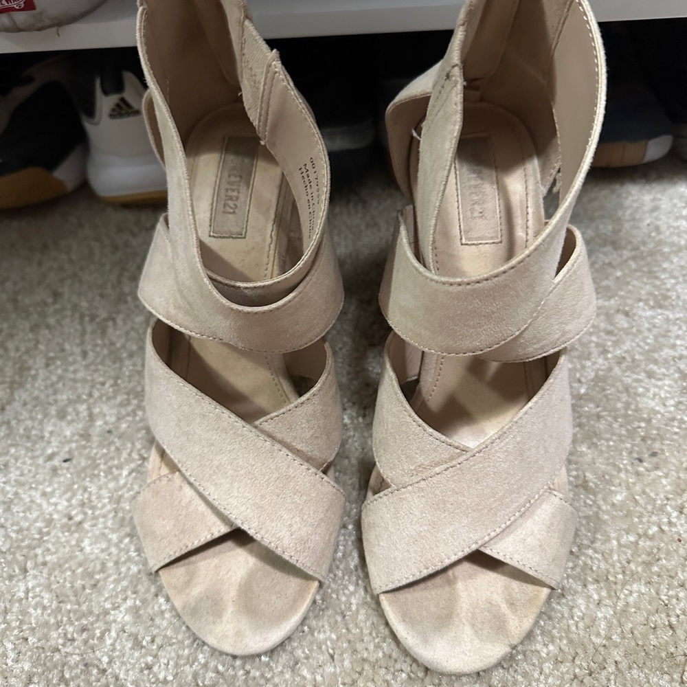 Women's Beige Strappy Sandals
